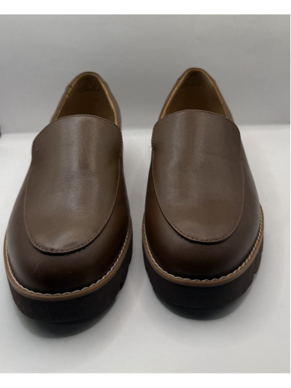Vionic Women's  Loafers Kensley Brown missing insole size 8